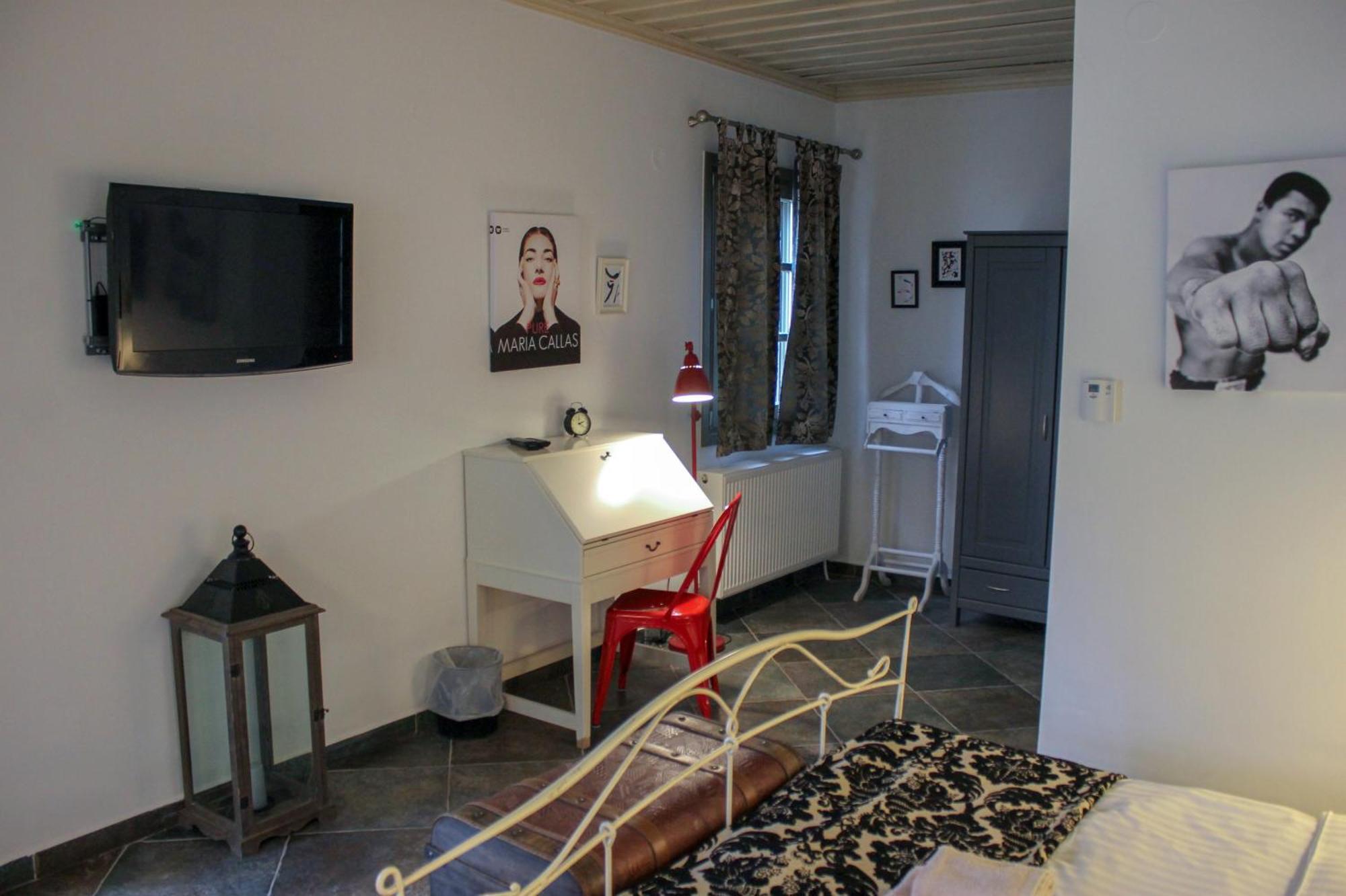Oikies Art Rooms Angistron Luaran gambar